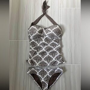 Tommy Bahama Elegant Patterned Swimsuit